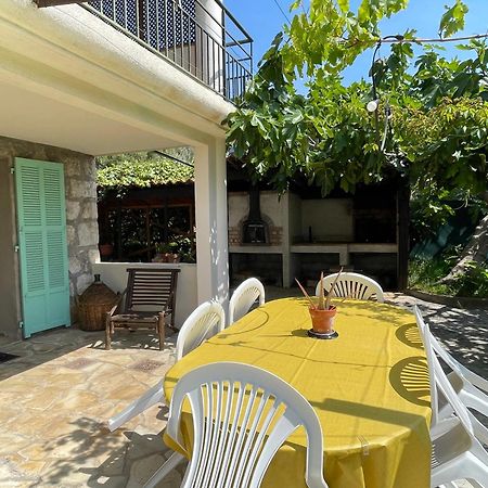 Bas De Villa Avec Acces Piscine Pres De Nice Cannes Monaco Carros Exteriör bild