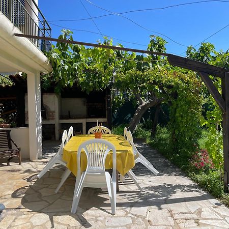 Bas De Villa Avec Acces Piscine Pres De Nice Cannes Monaco Carros Exteriör bild