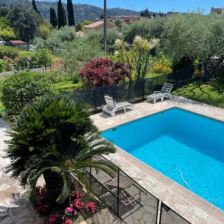 Bas De Villa Avec Acces Piscine Pres De Nice Cannes Monaco Carros Exteriör bild