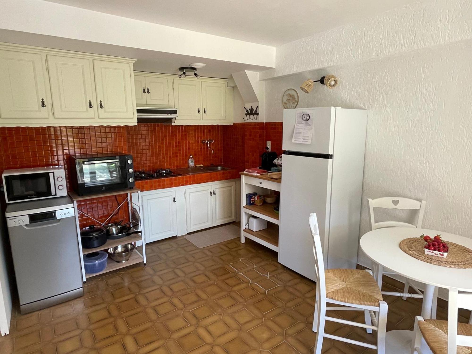 Bas De Villa Avec Acces Piscine Pres De Nice Cannes Monaco Carros Exteriör bild